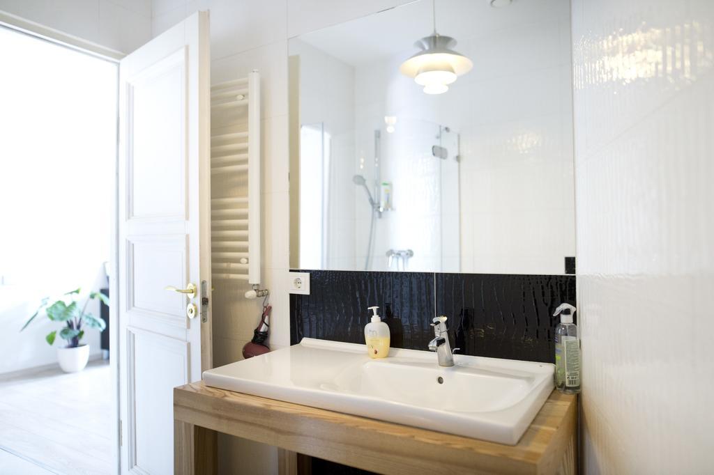 Bright Apartment In Old Town By Urban Rent Vilnius Exteriör bild