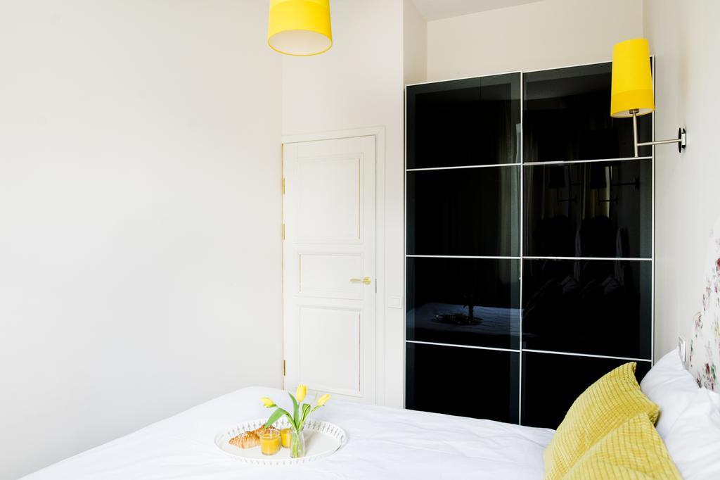Bright Apartment In Old Town By Urban Rent Vilnius Exteriör bild